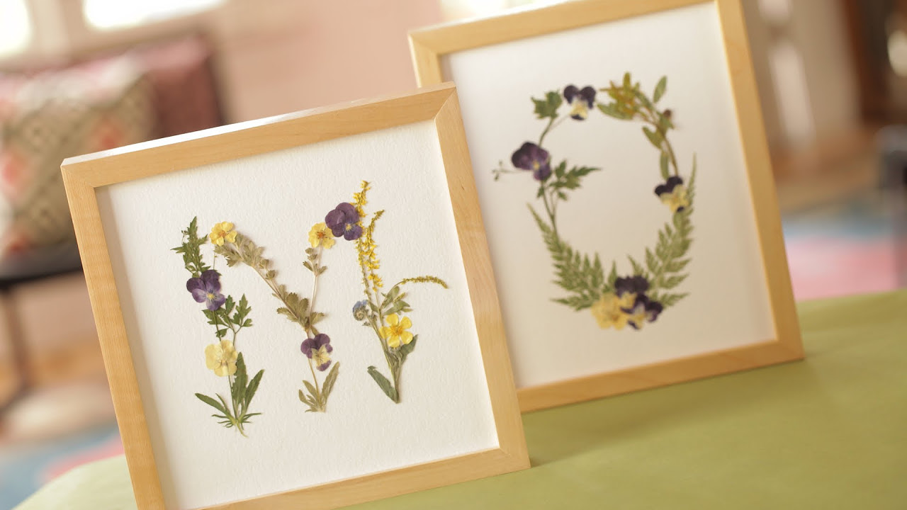 PRESSED FLOWER ART IN A FRAME - A quick and easy way to make pressed flower  pictures 
